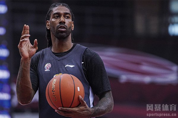 辽宁男篮外援梅奥